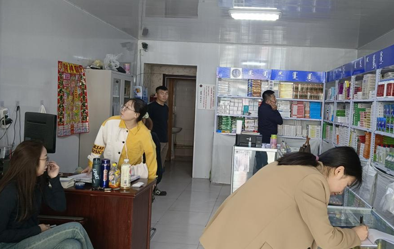 新巴尔虎左旗农牧和科技局动物疫病预防控制中心开展兽药抽检工作
